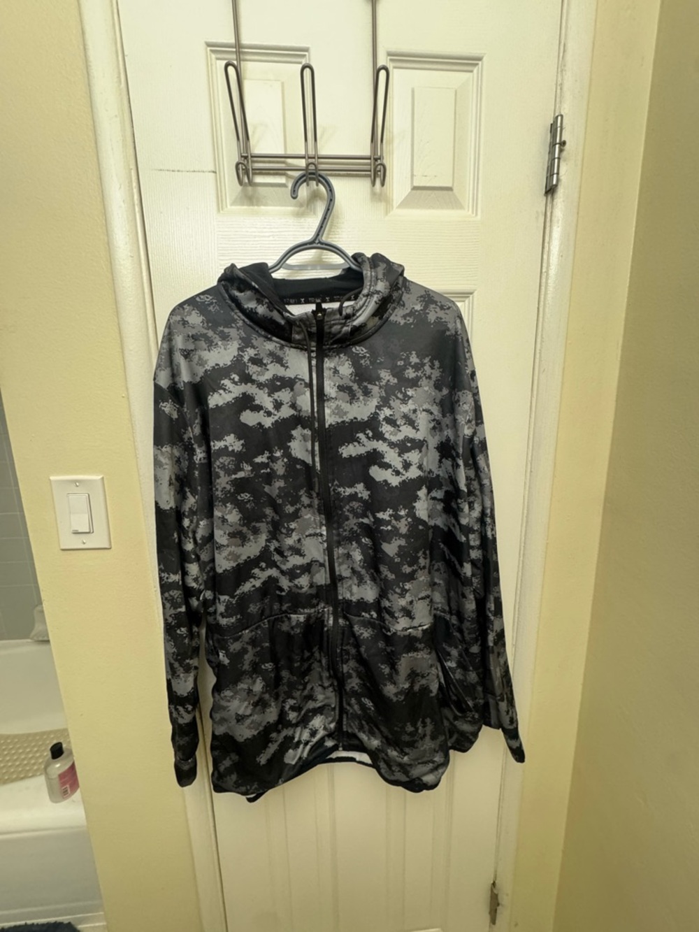 Xersion Black & White Fleece-Lined Hoodie